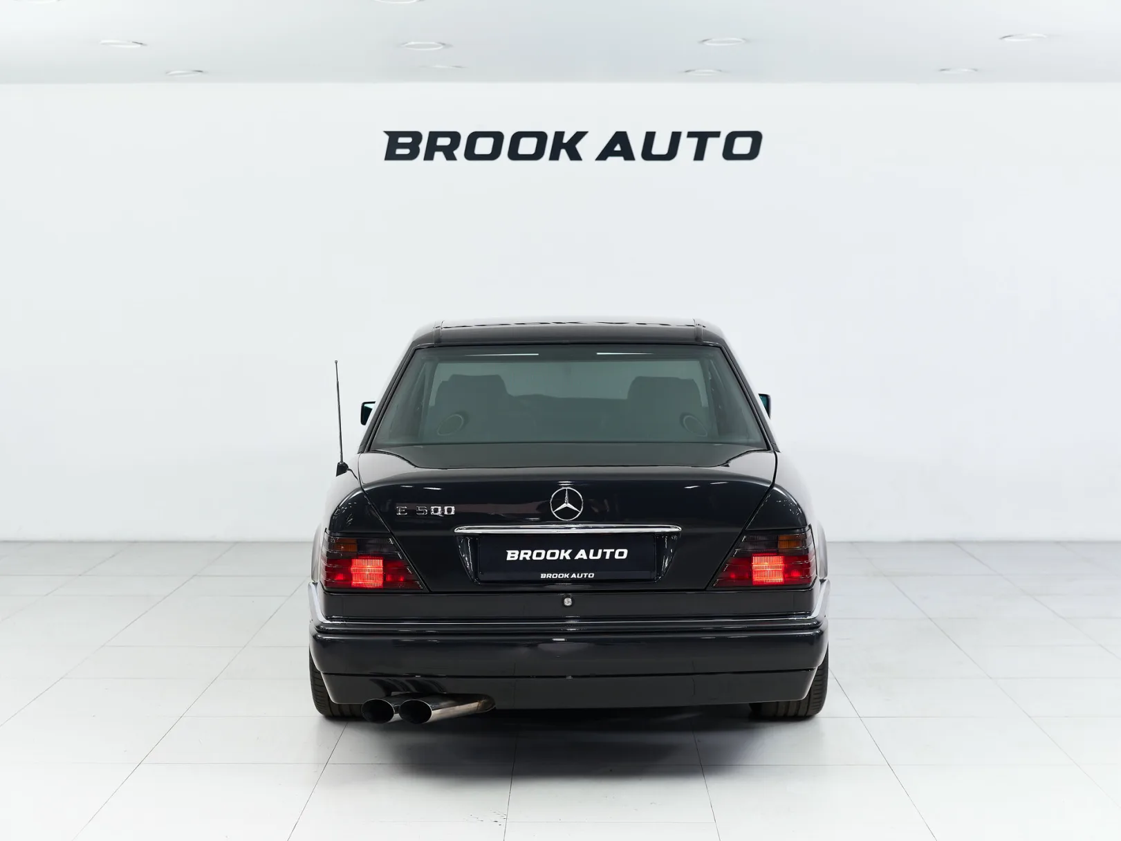 Mercedes-Benz W124 I, 1992 — экстерьер, фото 5