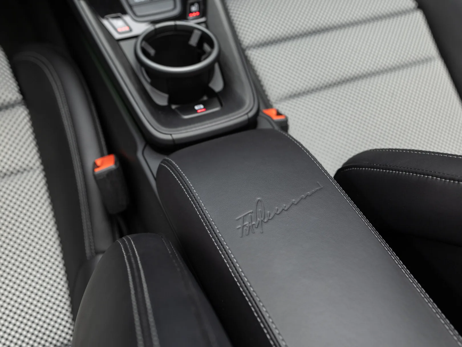 Porsche 911 Edition 50 Years Porsche Design VIII (992), 2022 — экстерьер, фото 26