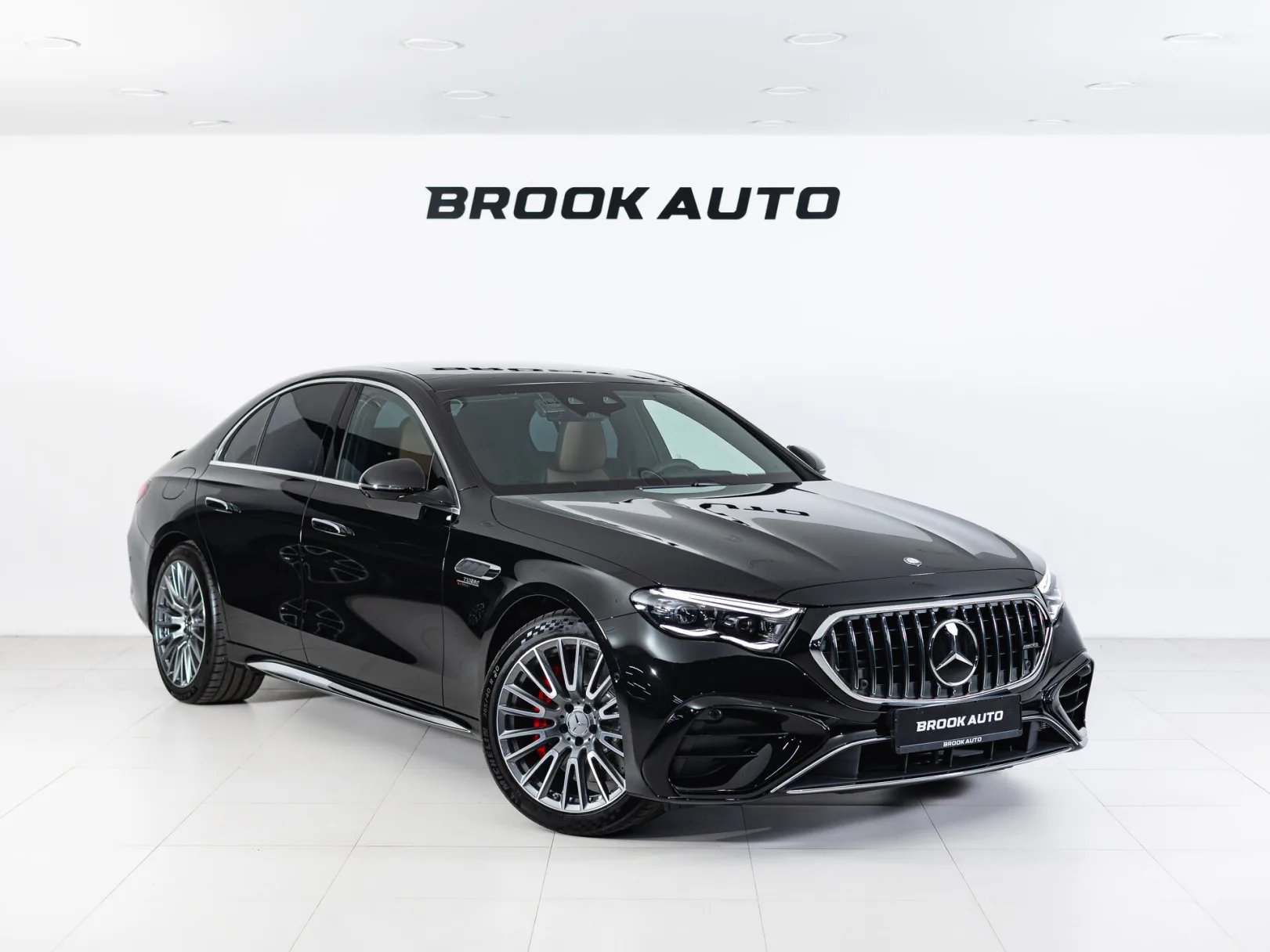 Mercedes-Benz E-Класс AMG E 53 4MATIC+ VI (W214), 2025 — экстерьер, фото 3