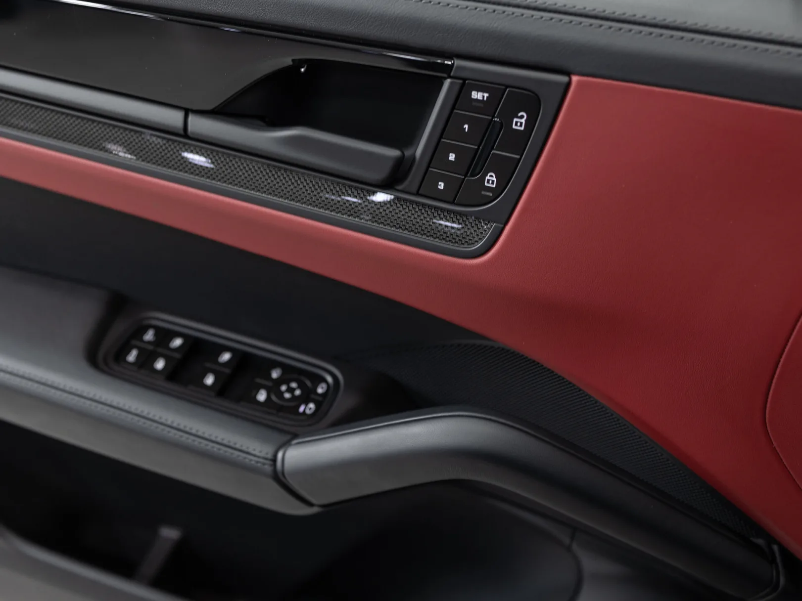 Porsche Cayenne Turbo GT III Рестайлинг, 2026 — экстерьер, фото 9
