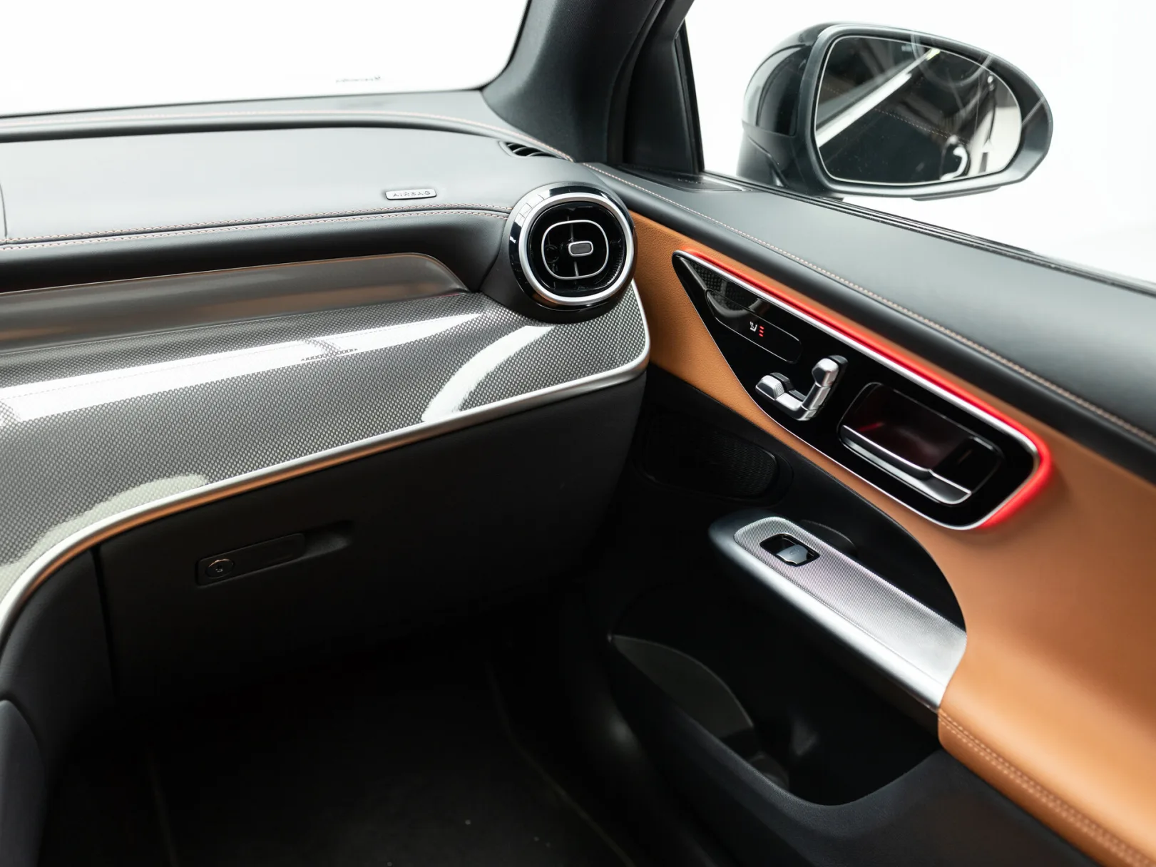 Mercedes-Benz GLC Coupe GLC 260 4MATIC Coupe II (C254), 2025 — экстерьер, фото 19