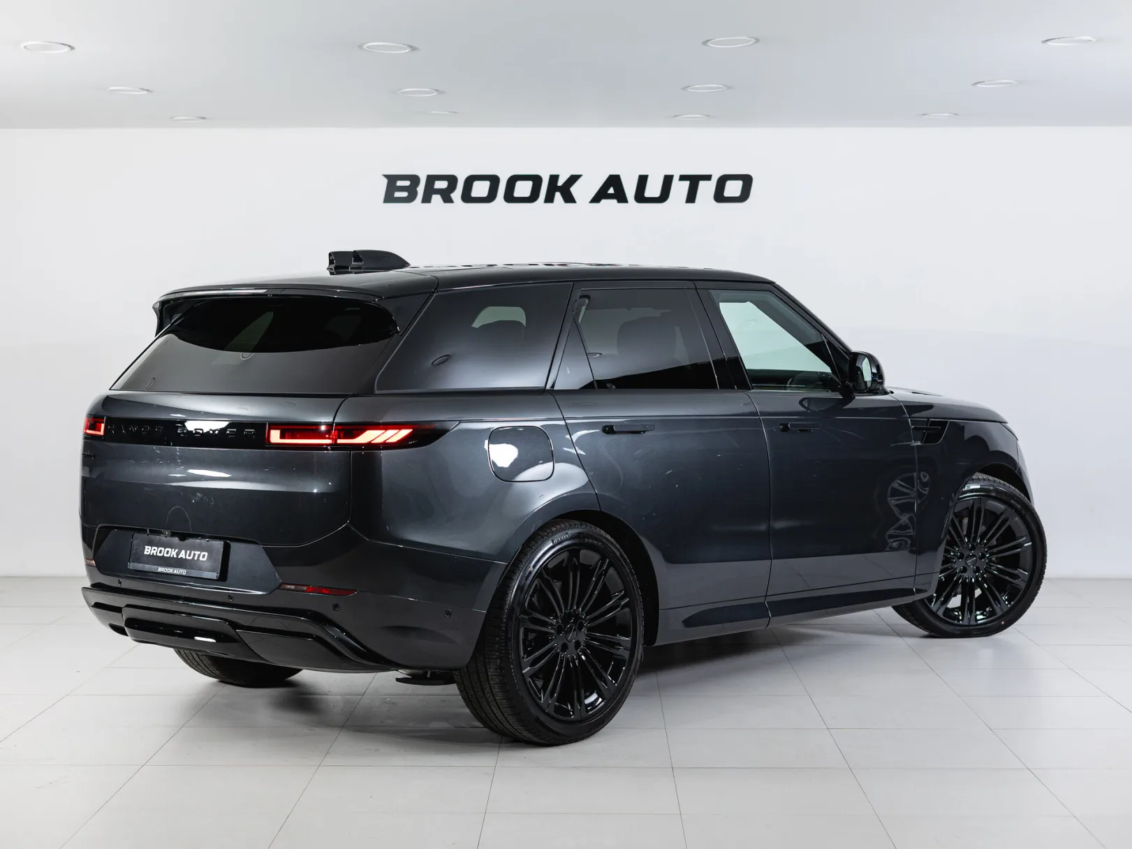 Land Rover Range Rover Sport Dynamic HSE III, 2026 — экстерьер, фото 6