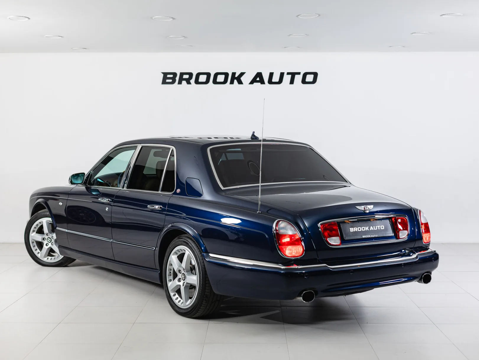 Bentley Arnage I Рестайлинг, 2005 — экстерьер, фото 6