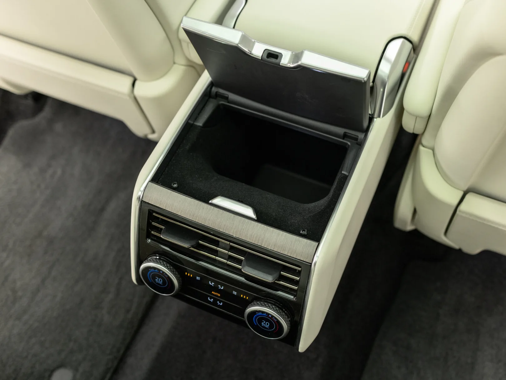 Land Rover Range Rover First Edition V, 2023 — экстерьер, фото 31