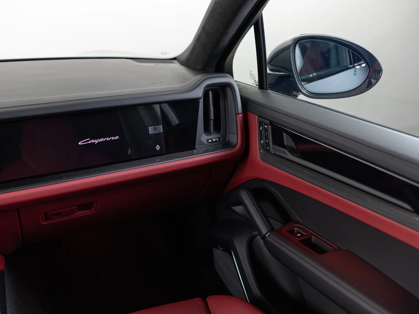 Porsche Cayenne Turbo GT III Рестайлинг, 2026 — экстерьер, фото 22
