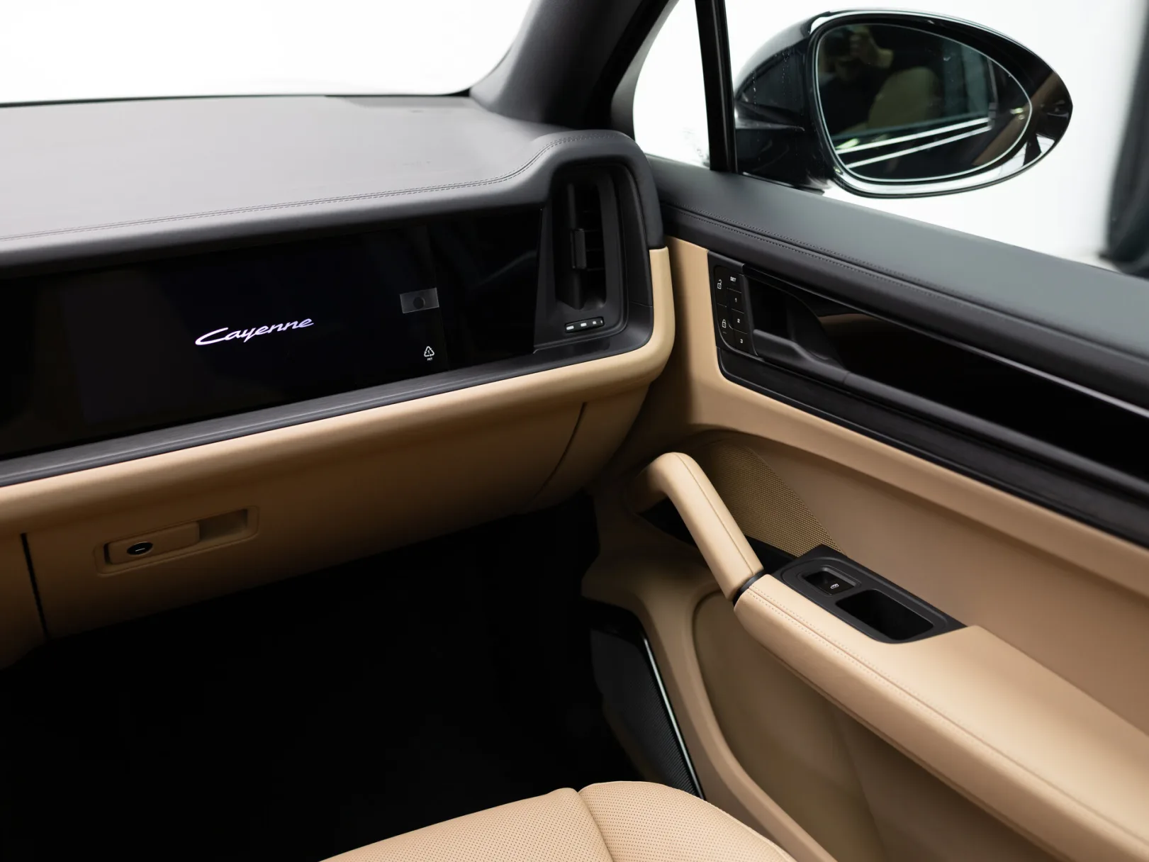 Porsche Cayenne Coupé III Рестайлинг, 2026 — экстерьер, фото 22