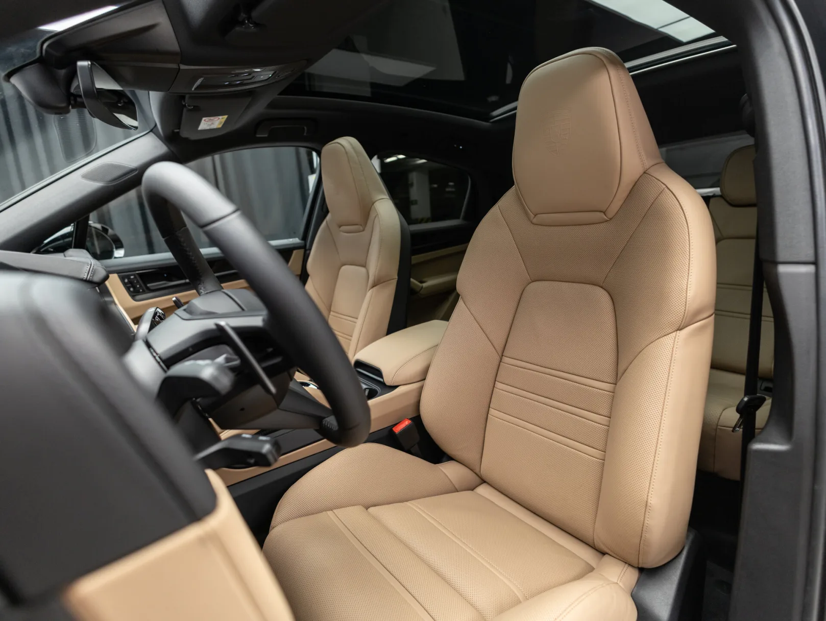 Porsche Cayenne Coupé III Рестайлинг, 2026 — экстерьер, фото 12