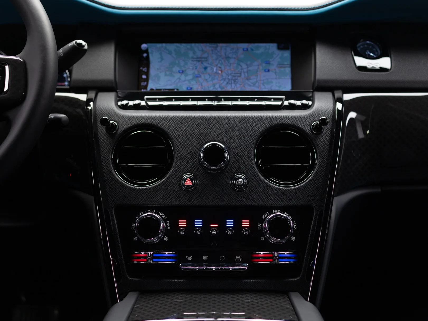 Rolls-Royce Cullinan Individual I (Series I), 2024 — экстерьер, фото 18