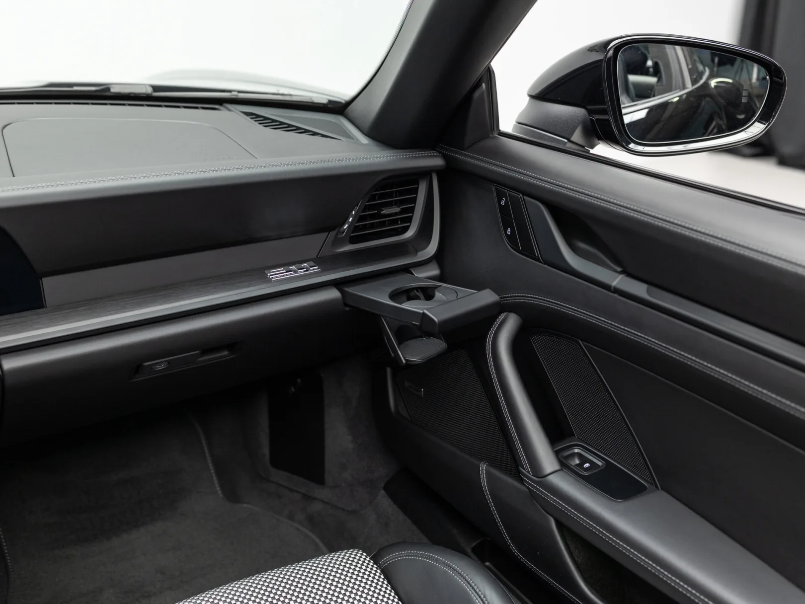 Porsche 911 Edition 50 Years Porsche Design VIII (992), 2022 — экстерьер, фото 27