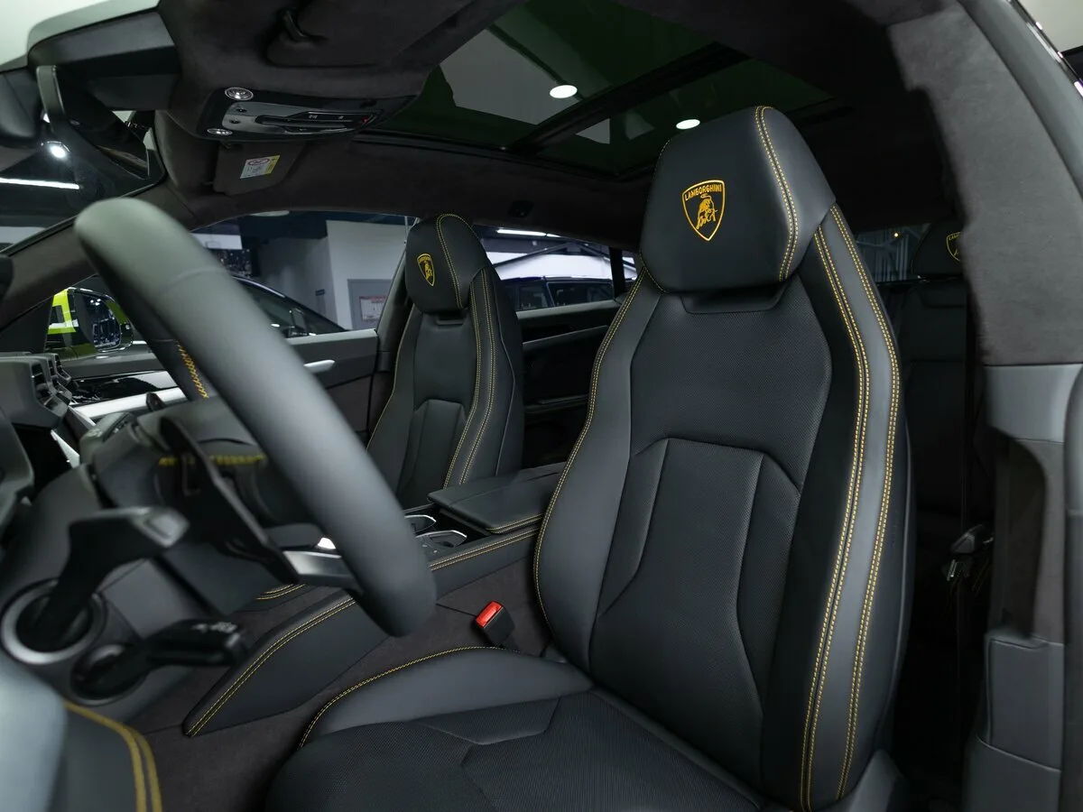 Lamborghini Urus SE I Рестайлинг, 2025 — экстерьер, фото 10