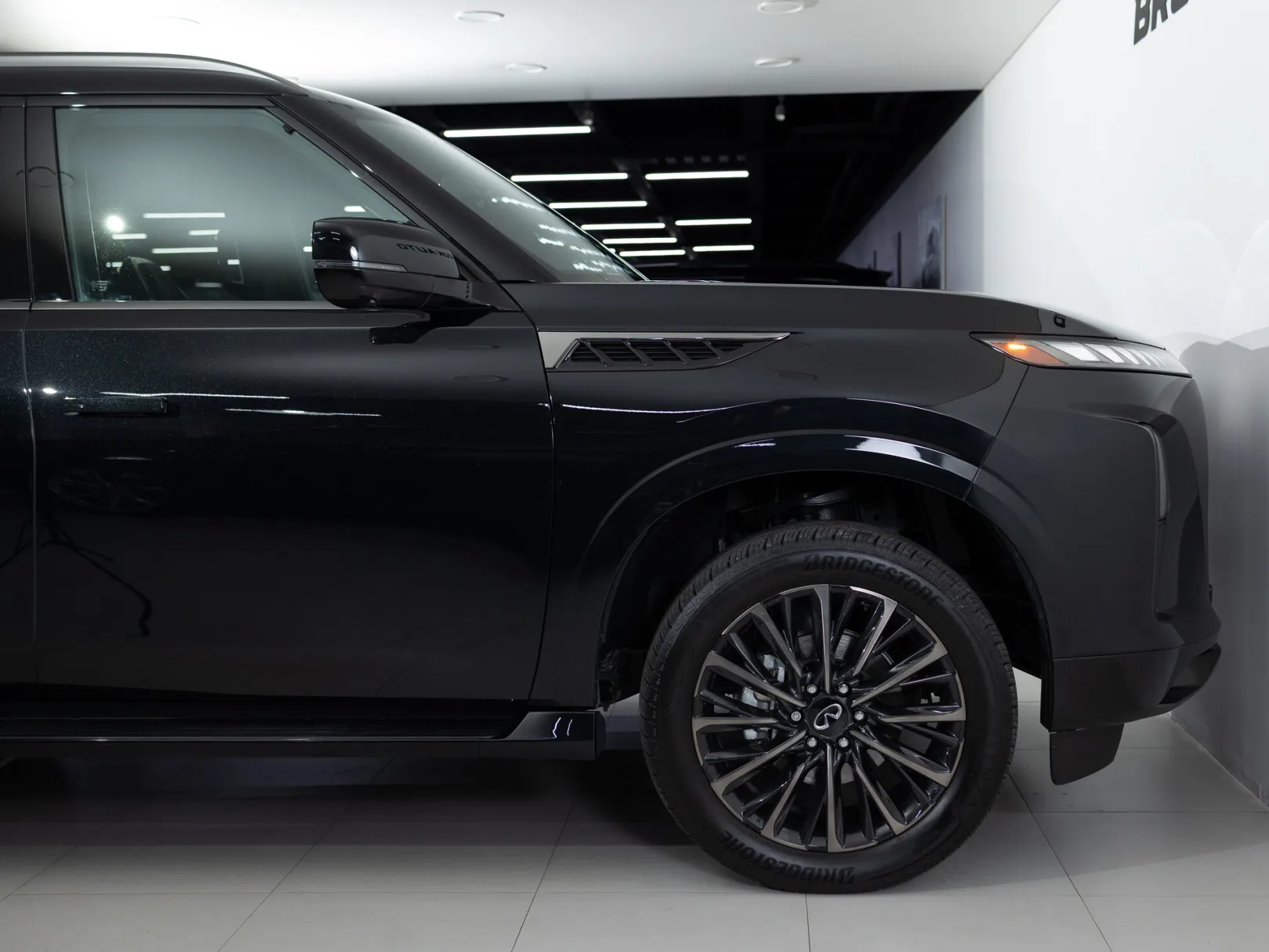Infiniti QX80 Autograph II, 2024 — экстерьер, фото 39