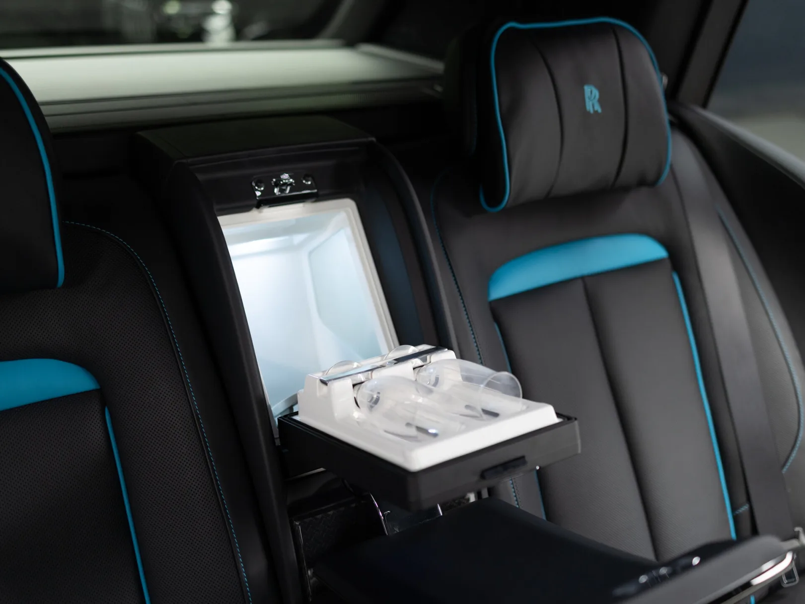 Rolls-Royce Cullinan Individual I (Series I), 2024 — экстерьер, фото 31