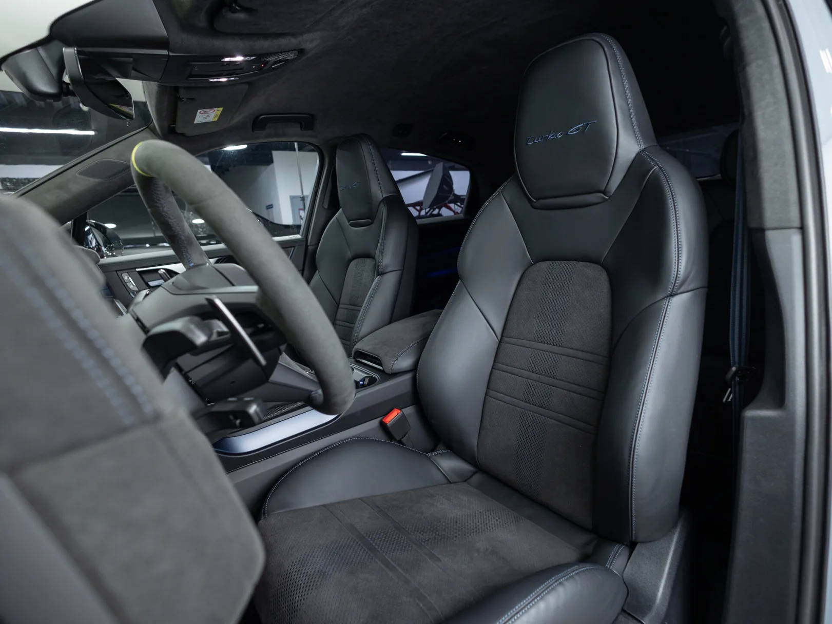 Porsche Cayenne Turbo GT III Рестайлинг, 2026 — экстерьер, фото 12
