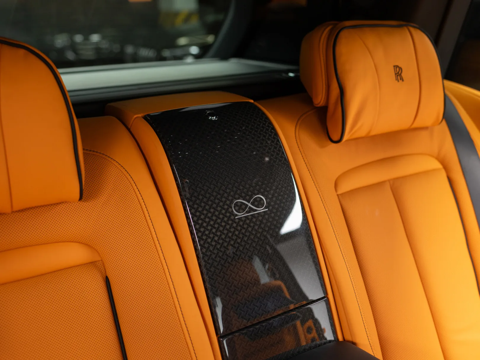 Rolls-Royce Cullinan Individual I (Series I), 2022 — экстерьер, фото 28