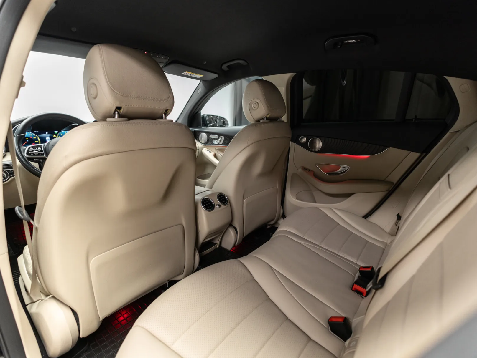 Mercedes-Benz GLC Coupe GLC 300 4MATIC купе Sport I (C253) Рестайлинг, 2021 — экстерьер, фото 27