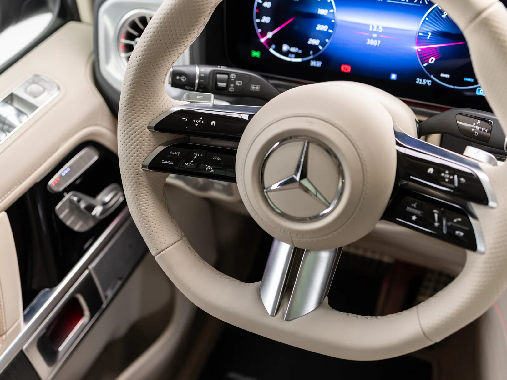 Mercedes-Benz G-Класс G 450 d AMG Line III (W465) Рестайлинг, 2025 — экстерьер, фото 14