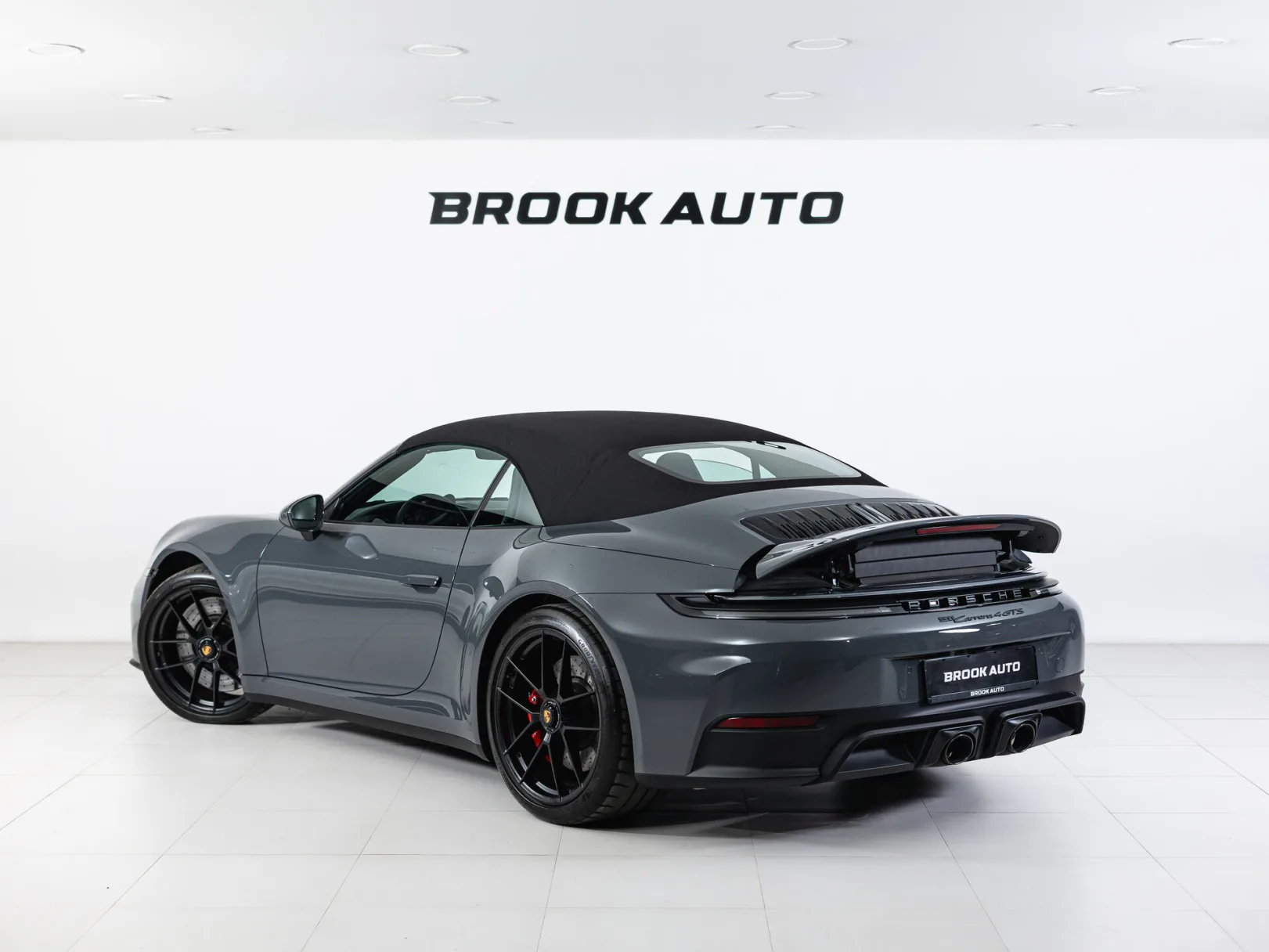 Porsche 911 Carrera 4 GTS VIII (992) Рестайлинг, 2025 — экстерьер, фото 8