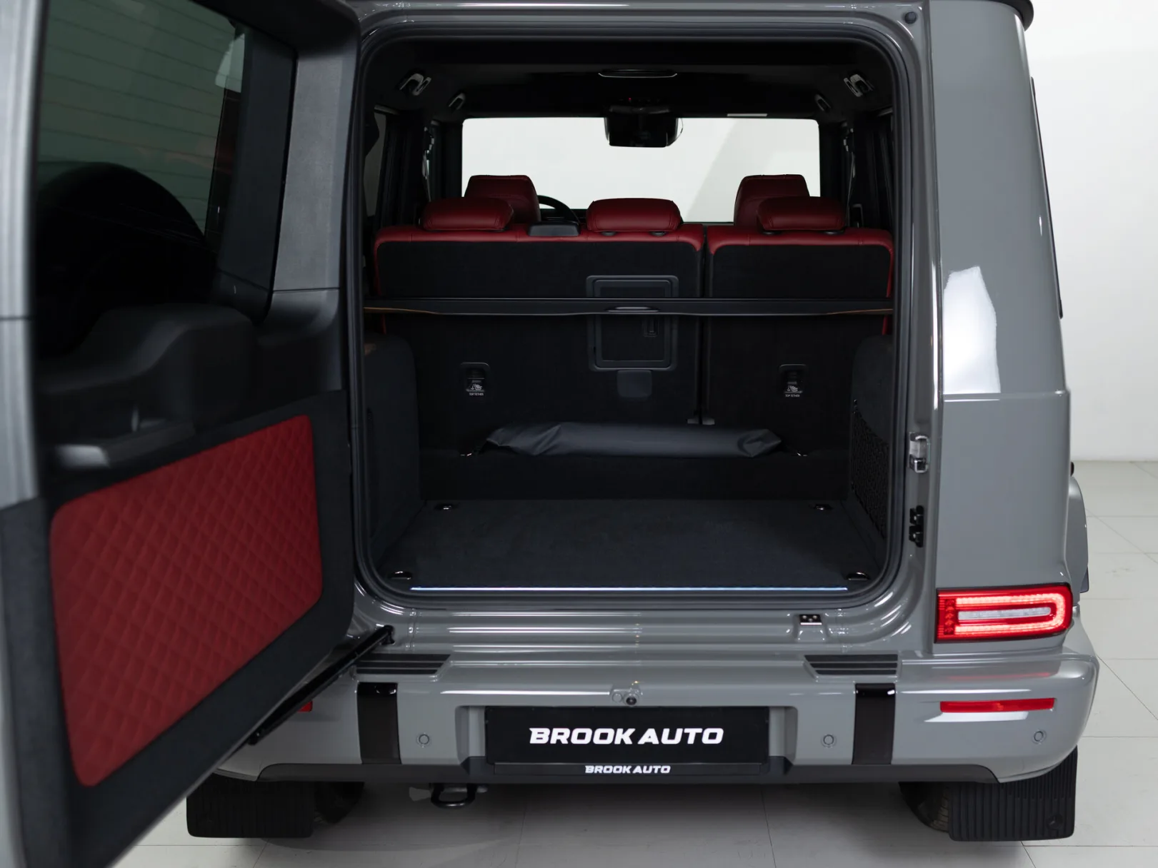 Mercedes-Benz G-Класс G 450 d AMG Line III (W465) Рестайлинг, 2026 — экстерьер, фото 35