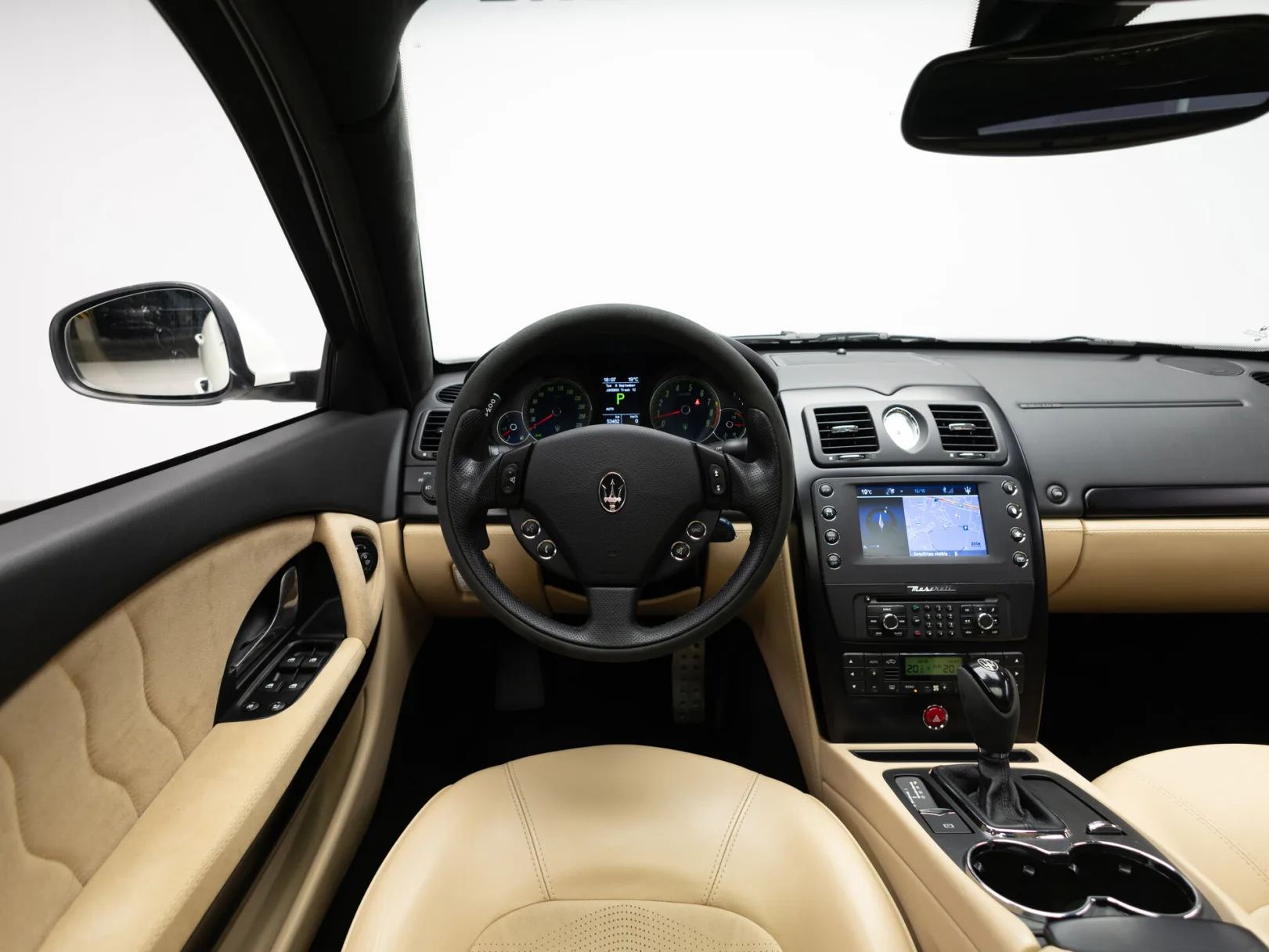 Maserati Quattroporte V Рестайлинг, 2011 — экстерьер, фото 13