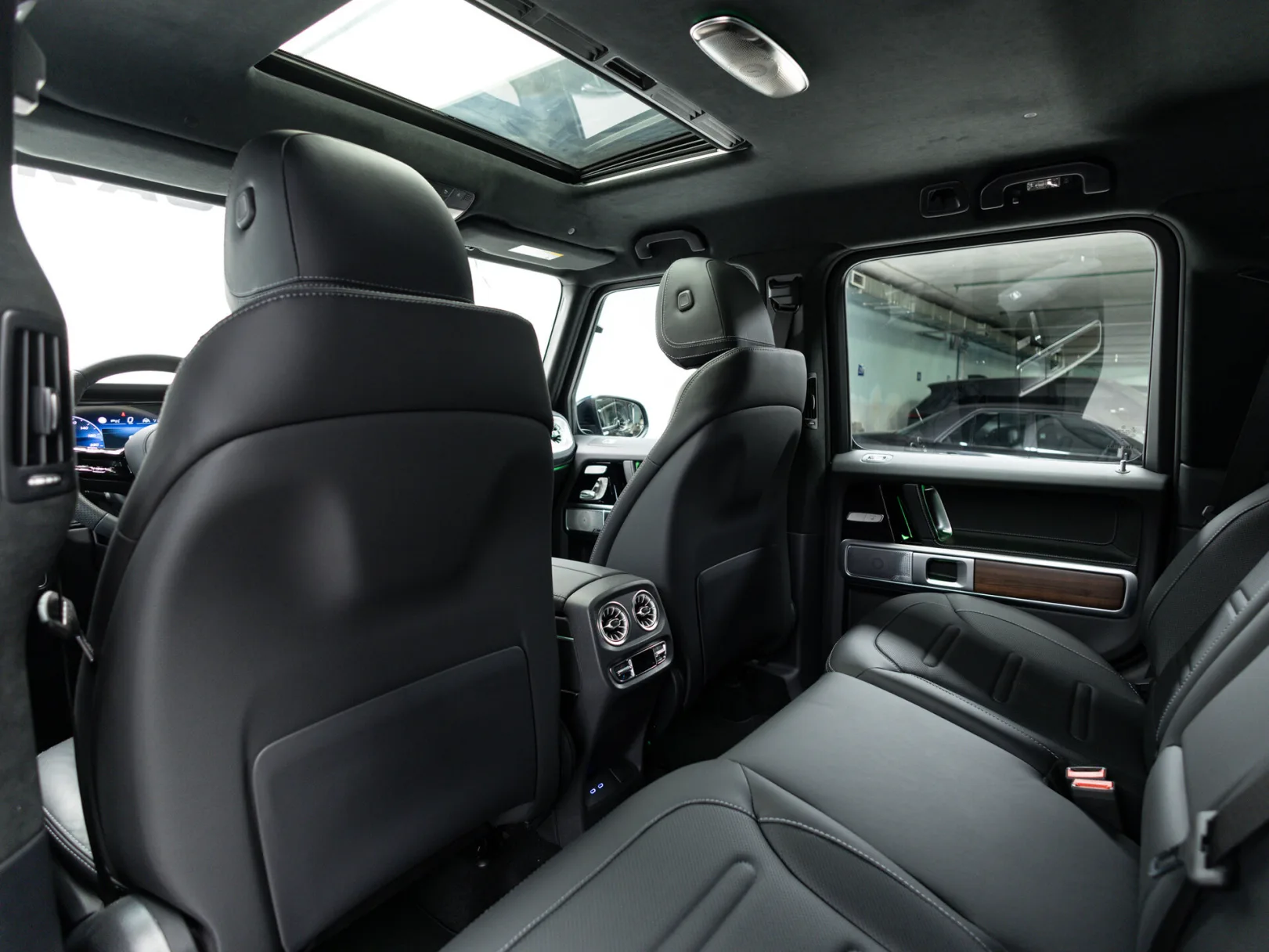 Mercedes-Benz G-Класс G 450 d AMG Line III (W465) Рестайлинг, 2026 — экстерьер, фото 27