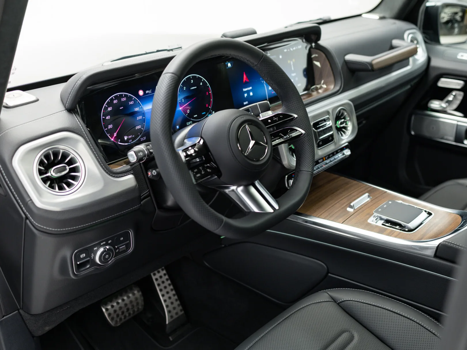 Mercedes-Benz G-Класс G 450 d AMG Line III (W465) Рестайлинг, 2026 — экстерьер, фото 10