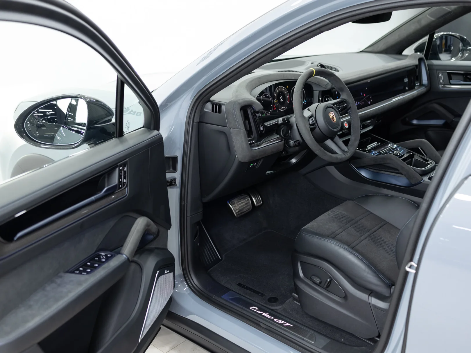 Porsche Cayenne Turbo GT III Рестайлинг, 2026 — экстерьер, фото 7