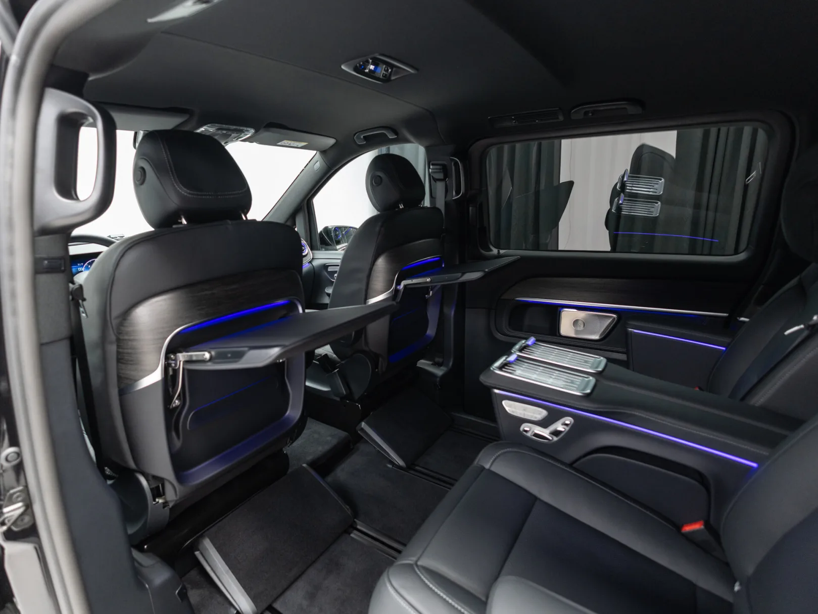 Mercedes-Benz V-Класс Exclusive III (W447) Рестайлинг 2, 2026 — экстерьер, фото 30