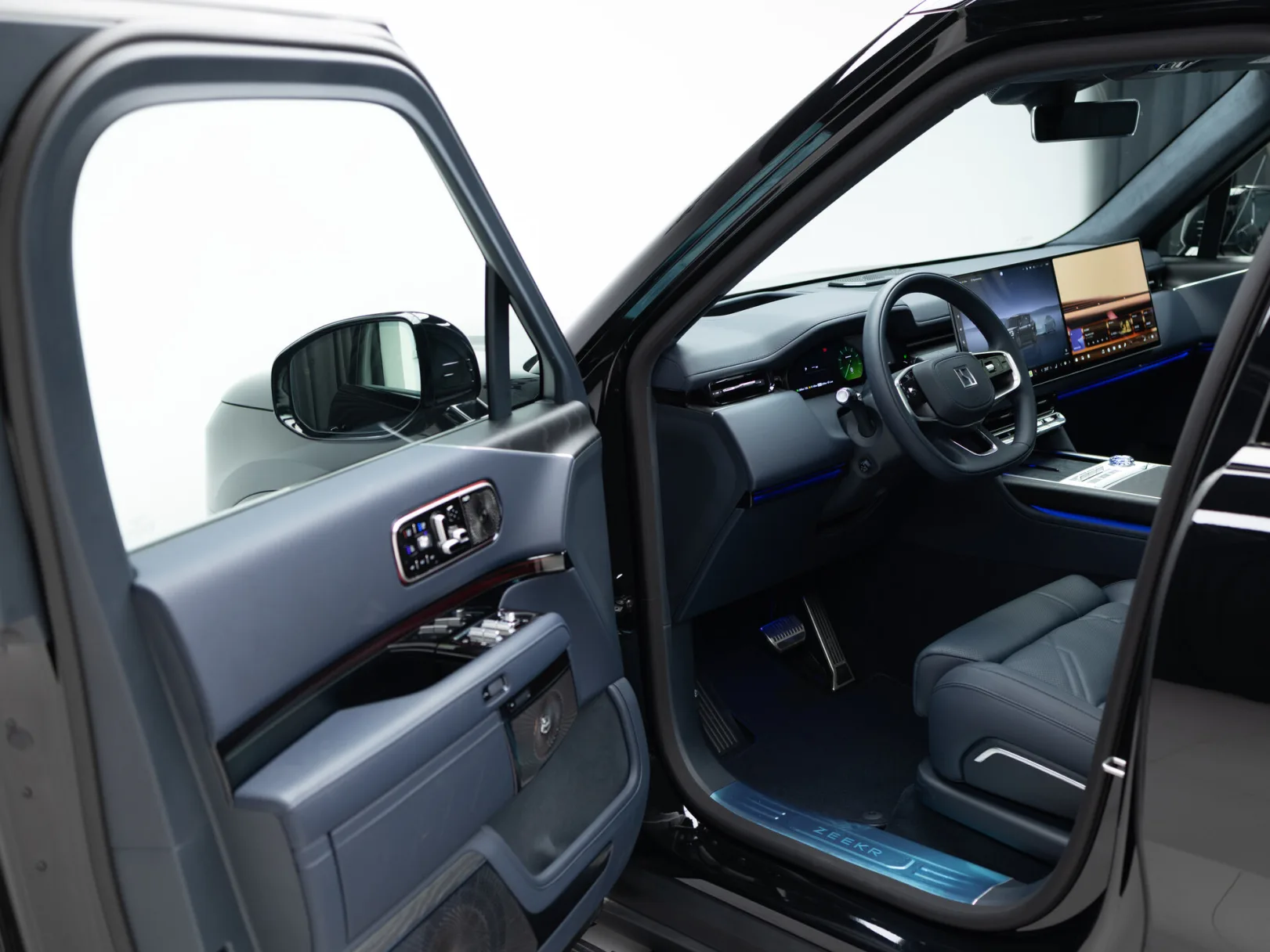 Zeekr 9X Max (6 seats) I, 2026 — экстерьер, фото 7
