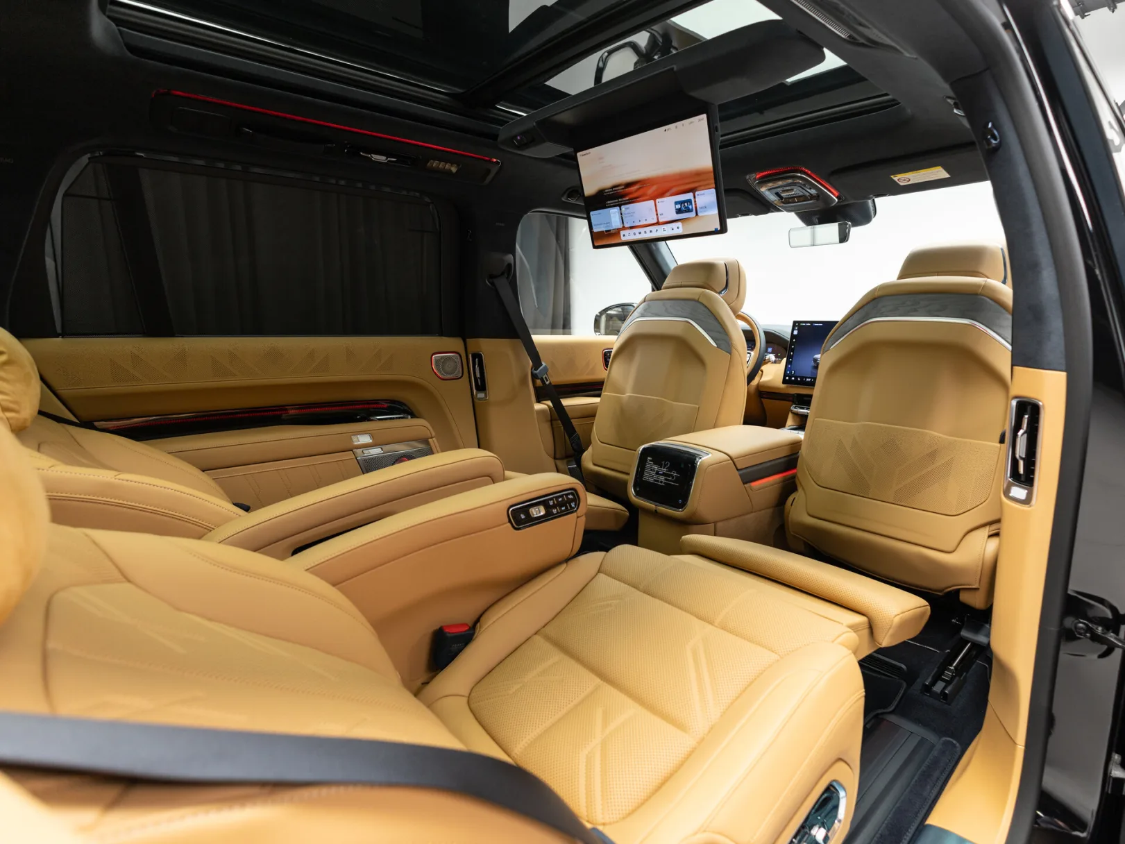 Zeekr 9X Max (6 seats) I, 2026 — экстерьер, фото 25