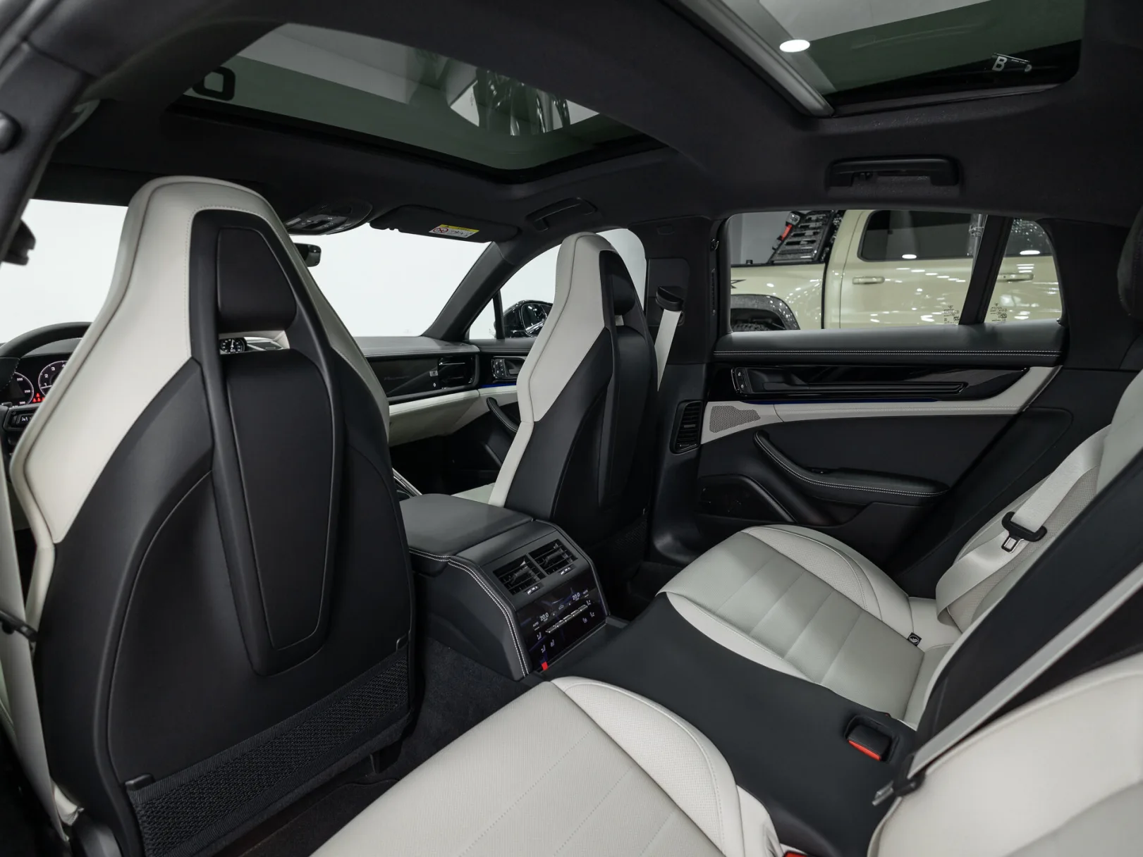 Porsche Panamera 4 III, 2026 — экстерьер, фото 28