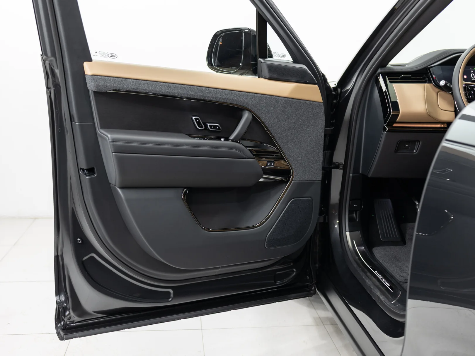 Land Rover Range Rover Sport Dynamic HSE III, 2026 — экстерьер, фото 8