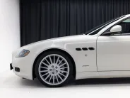 Maserati Quattroporte V Рестайлинг, 2011 — экстерьер, фото 40