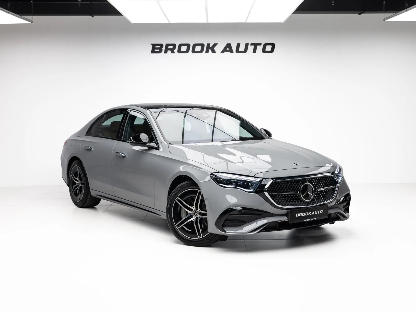 Mercedes-Benz E-Класс E 300 4MATIC AMG Line VI (W214, S214), 2026 — экстерьер, фото 3