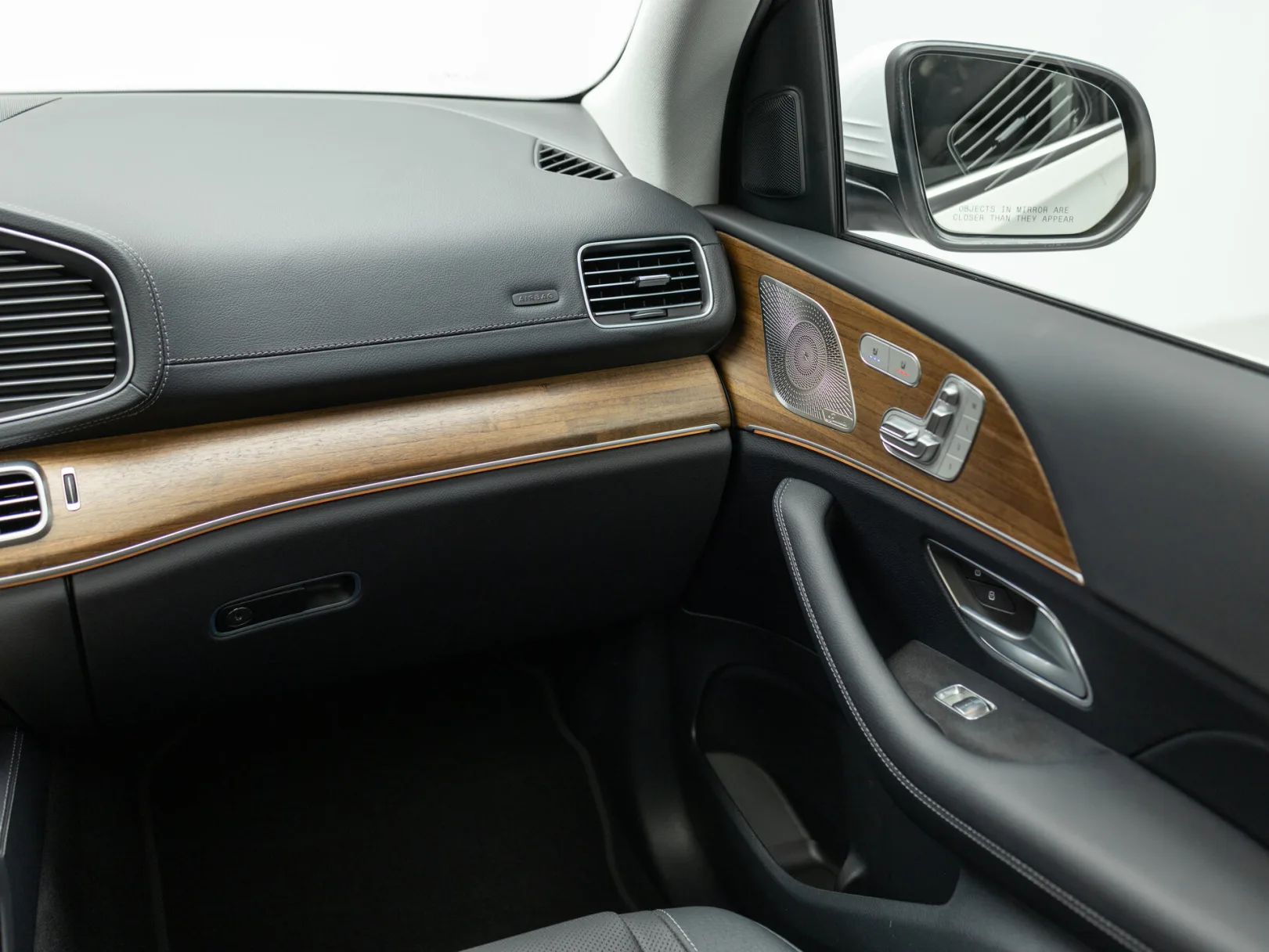 Mercedes-Benz GLS 450 4MATIC II (X167) Рестайлинг, 2025 — экстерьер, фото 16