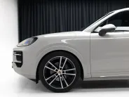 Porsche Cayenne Базовая III Рестайлинг, 2023 — экстерьер, фото 39