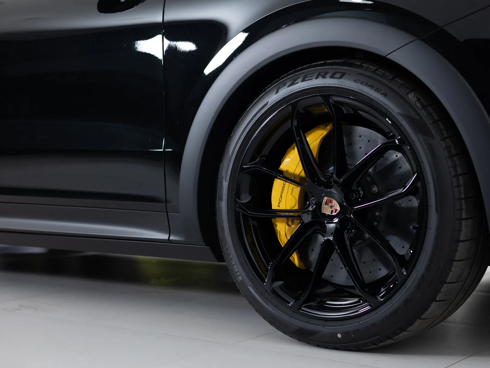 Porsche Cayenne Turbo GT III Рестайлинг, 2026 — экстерьер, фото 39
