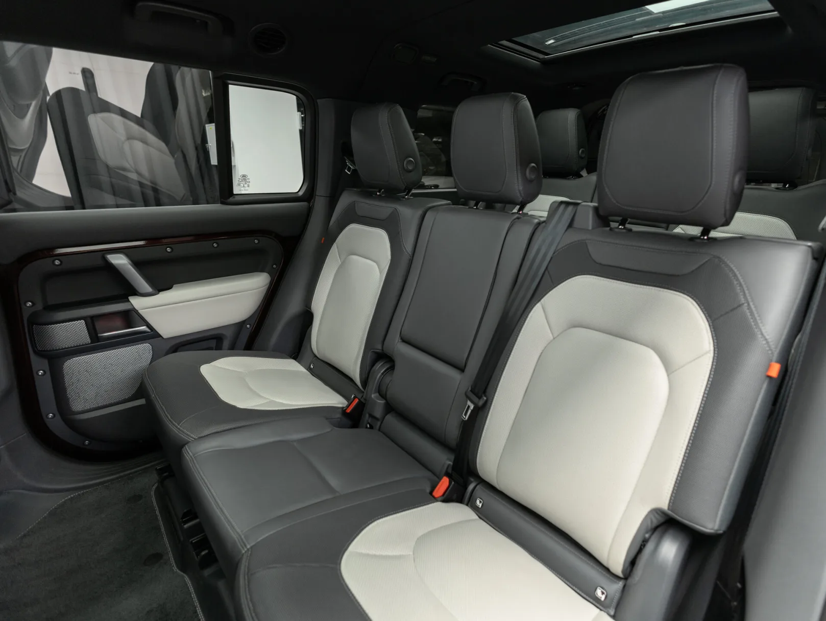 Land Rover Defender X II, 2022 — экстерьер, фото 30