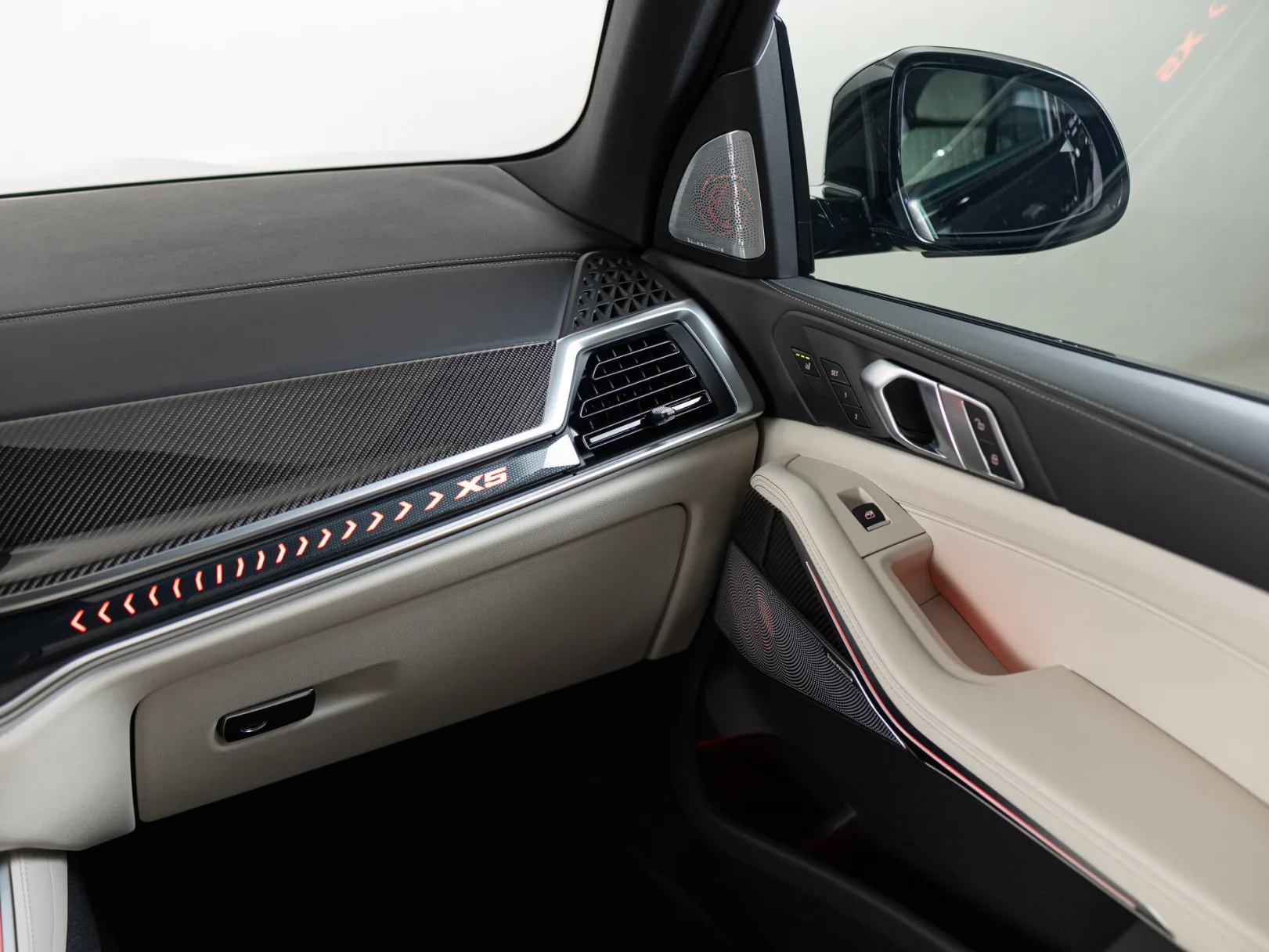 BMW X5 xDrive40d M Sport Pro IV (G05/G18) Рестайлинг, 2025 — экстерьер, фото 22