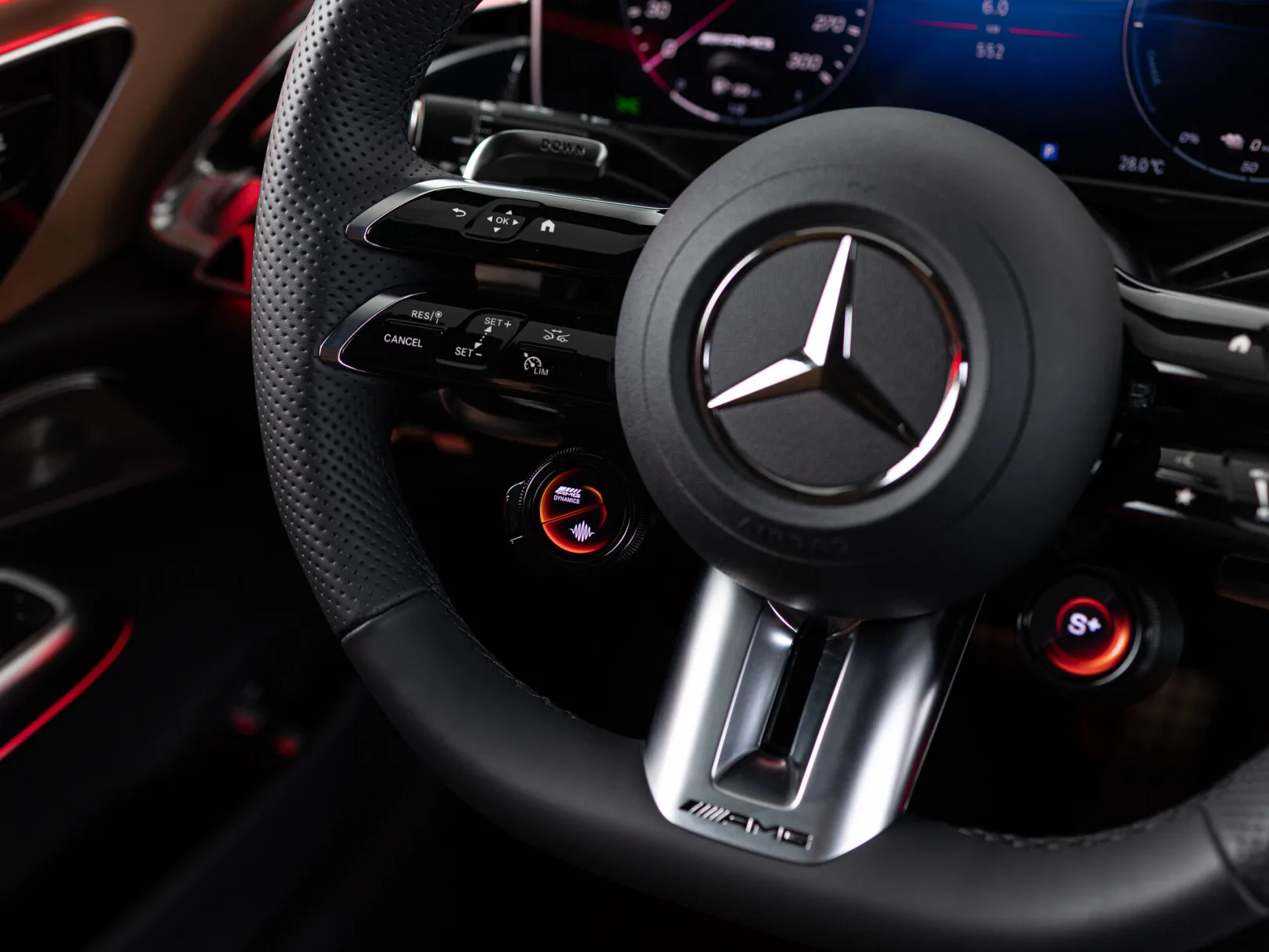 Mercedes-Benz E-Класс AMG E 53 4MATIC+ VI (W214), 2025 — экстерьер, фото 16