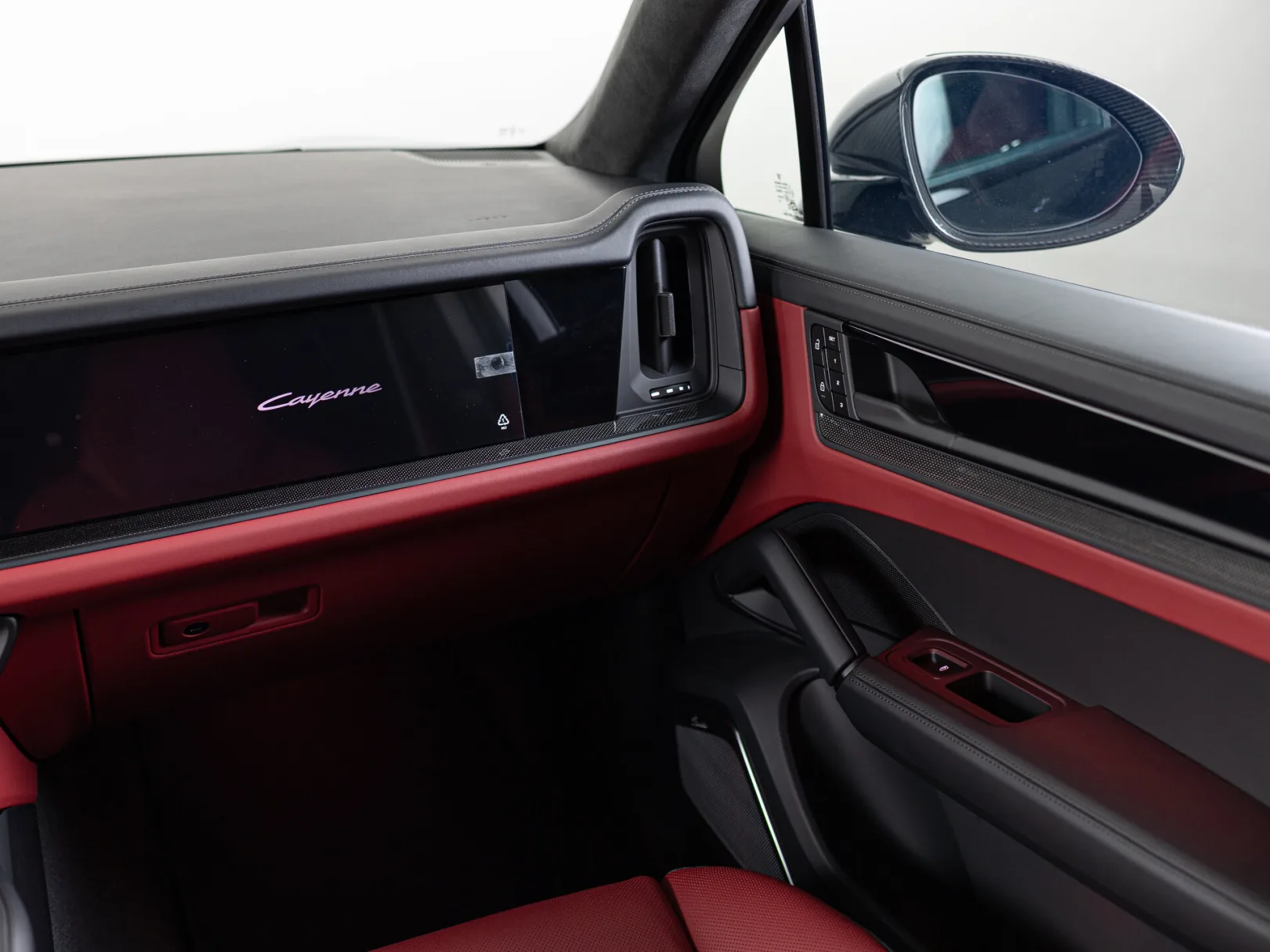 Porsche Cayenne Turbo GT III Рестайлинг, 2026 — экстерьер, фото 22