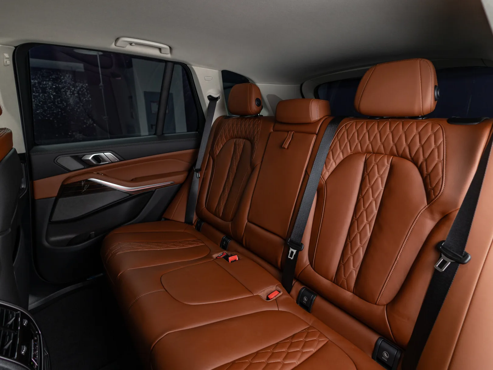BMW X5 xDrive40i IV (G05/G18) Рестайлинг, 2026 — экстерьер, фото 28