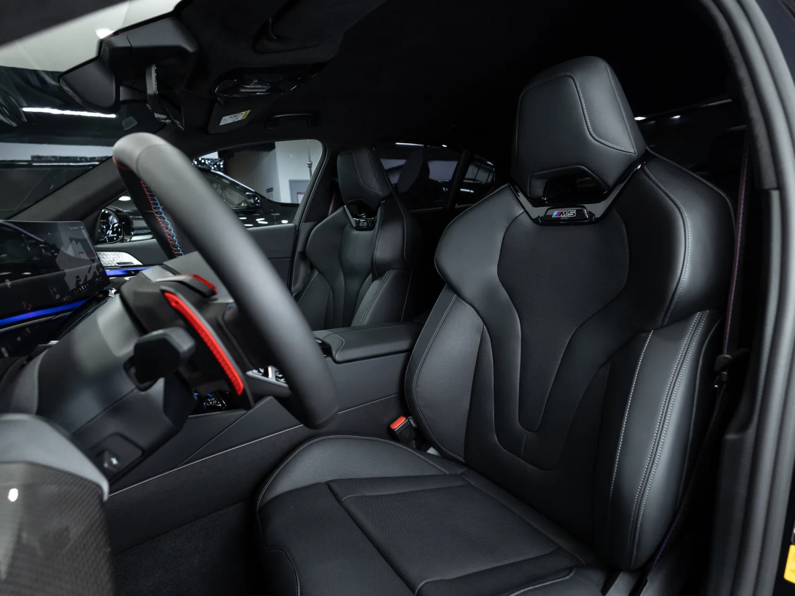 BMW M5 VII (G90), 2025 — экстерьер, фото 11