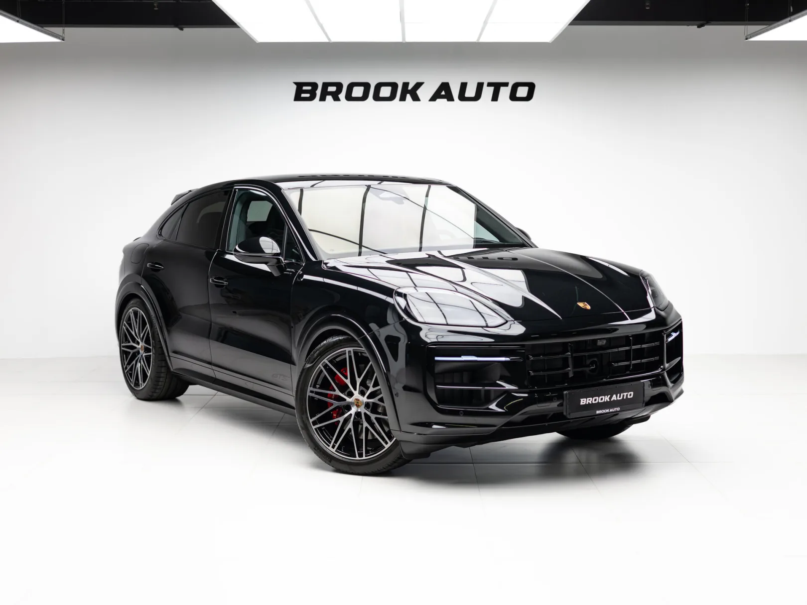 Porsche Cayenne GTS Coupé III Рестайлинг, 2026 — экстерьер, фото 3