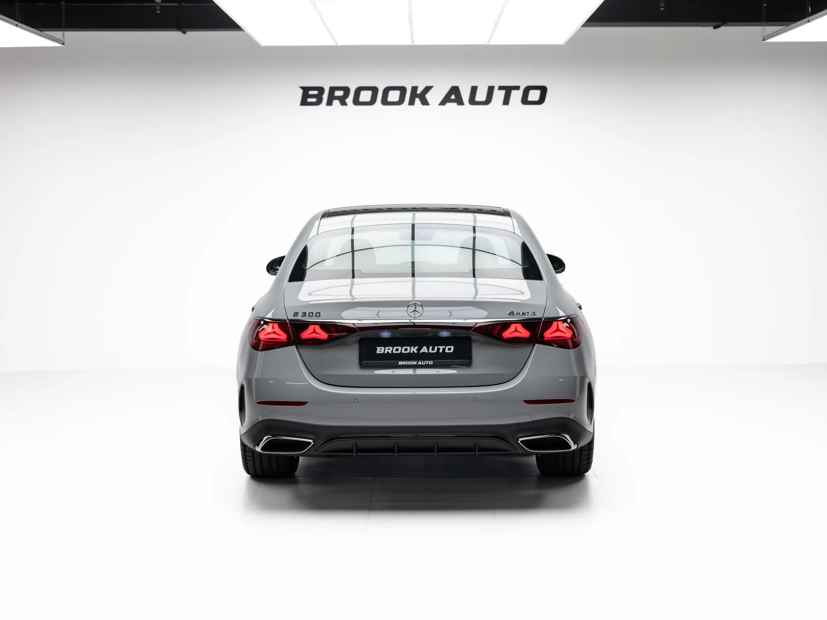 Mercedes-Benz E-Класс E 300 4MATIC AMG Line VI (W214, S214), 2026 — экстерьер, фото 5