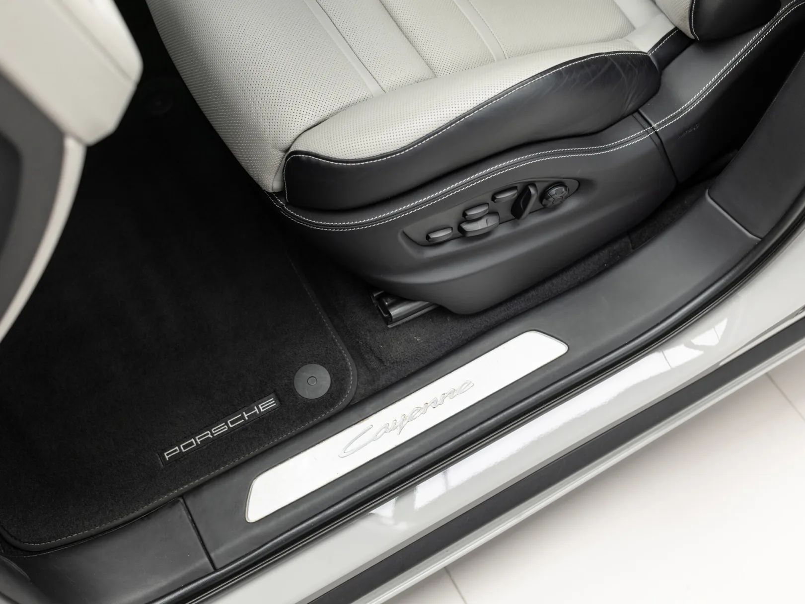 Porsche Cayenne Coupé III Рестайлинг, 2023 — экстерьер, фото 13