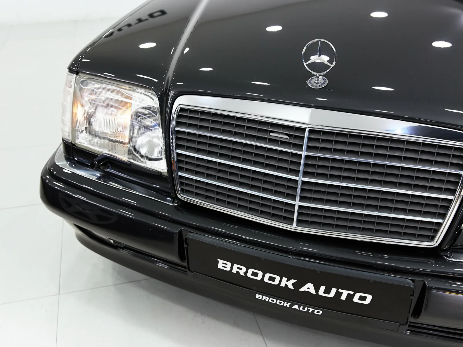 Mercedes-Benz W124 I, 1992 — экстерьер, фото 24