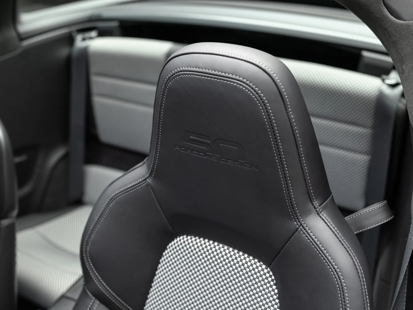 Porsche 911 Edition 50 Years Porsche Design VIII (992), 2022 — экстерьер, фото 16