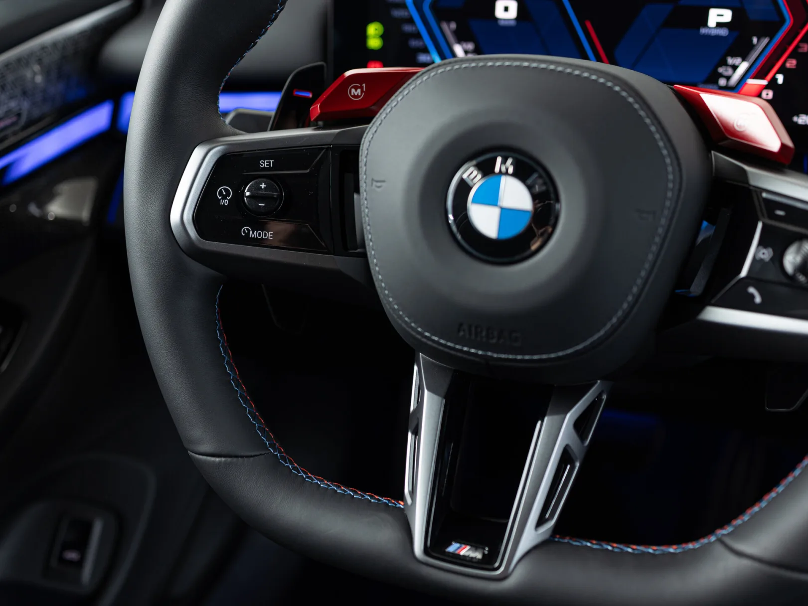 BMW M5 VII (G90), 2025 — экстерьер, фото 16