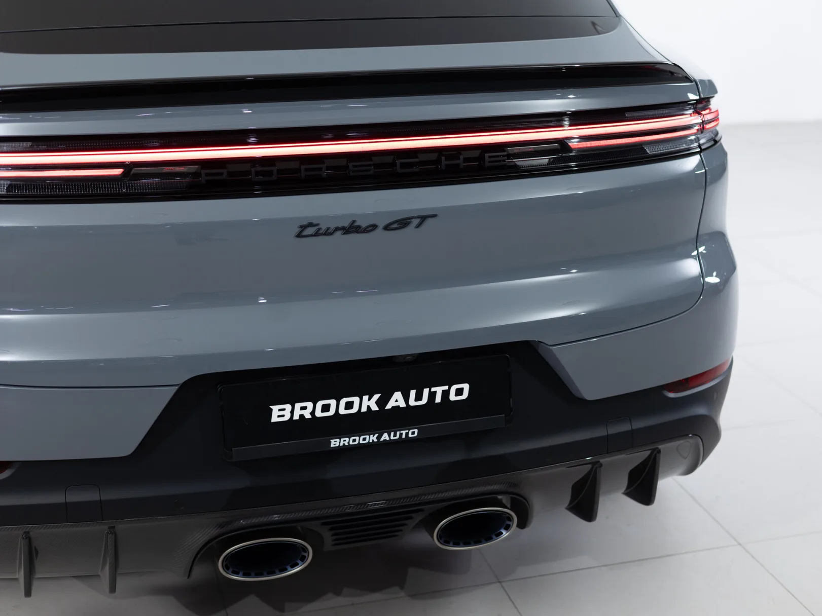 Porsche Cayenne Turbo GT III Рестайлинг, 2026 — экстерьер, фото 38