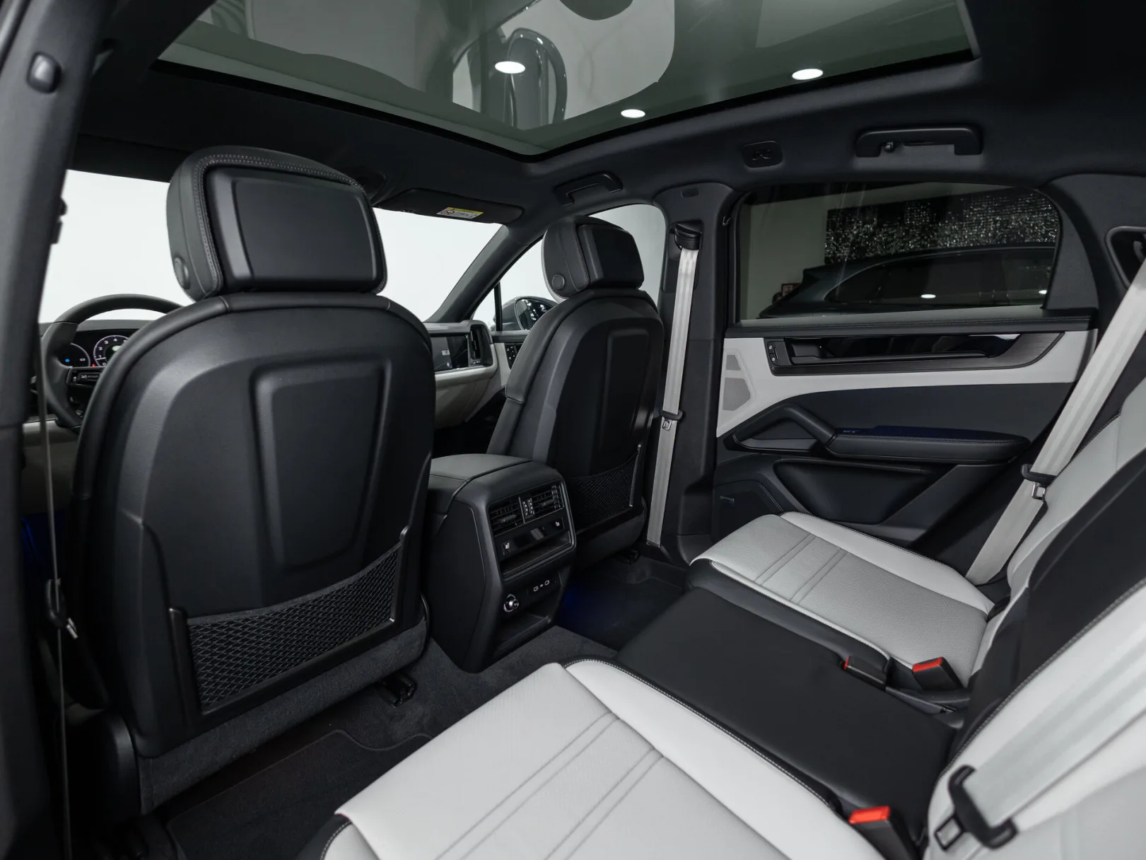 Porsche Cayenne Coupé III Рестайлинг, 2026 — экстерьер, фото 29